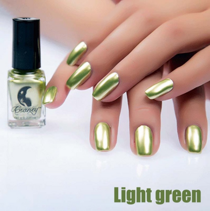 Metallic-Nagellack in 14 Farben