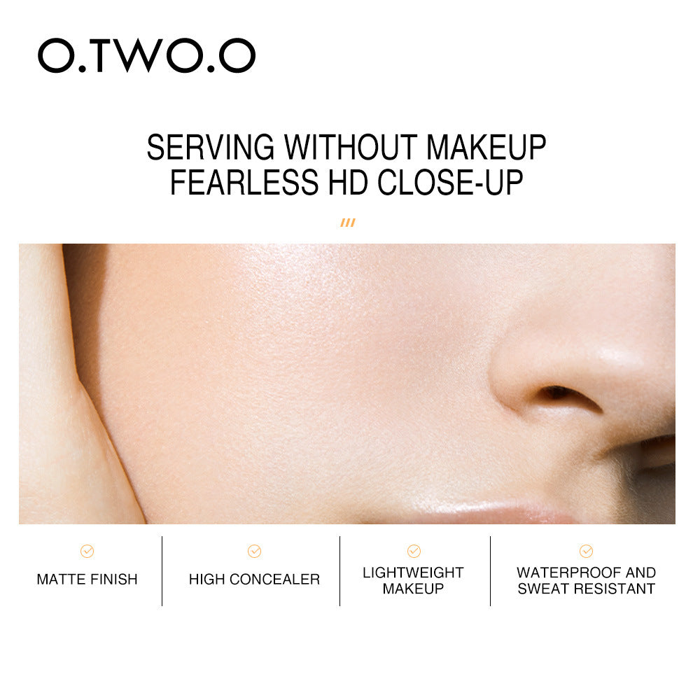 O.TWO.O Illuminating Foundation