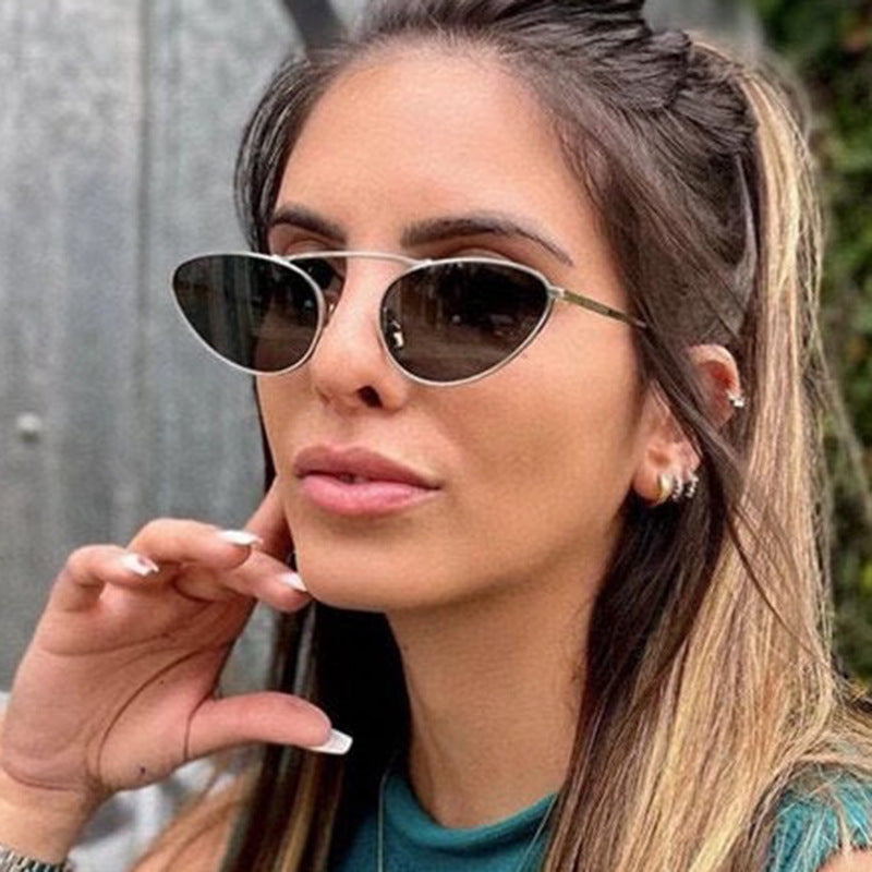 Single Beam Cat Eye Sunglasses