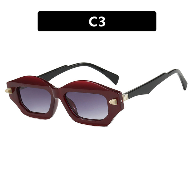 Small Frame Modern and Fashionable Sunglasses